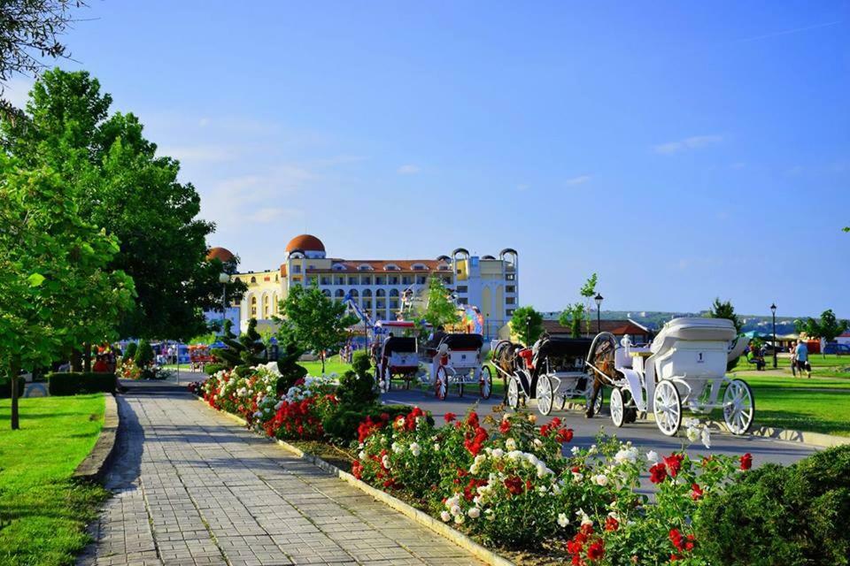 Obzor Sun Residense Apartment Екстериор снимка